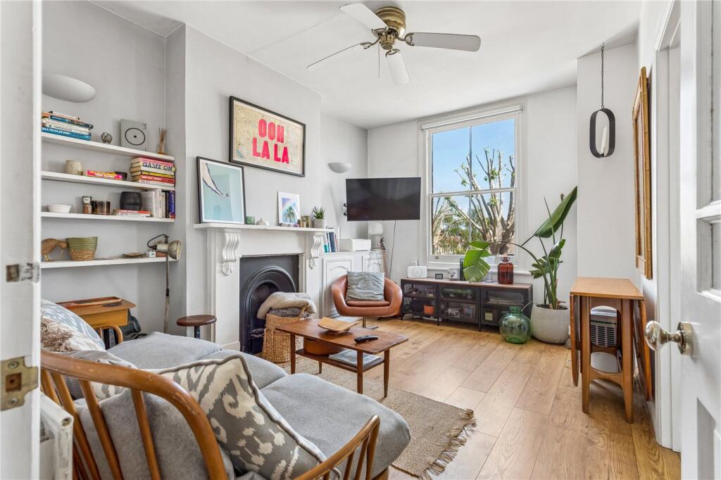 2 bed Apartment for rent in Hackney. From Winkworth - Hackney 2 bed Apartment for rent in Hackney. From Winkworth - Hackney