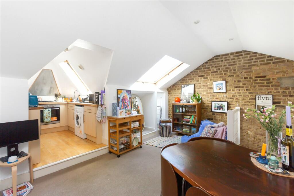 2 bed Apartment for rent in Hackney. From Winkworth - Hackney 2 bed Apartment for rent in Hackney. From Winkworth - Hackney