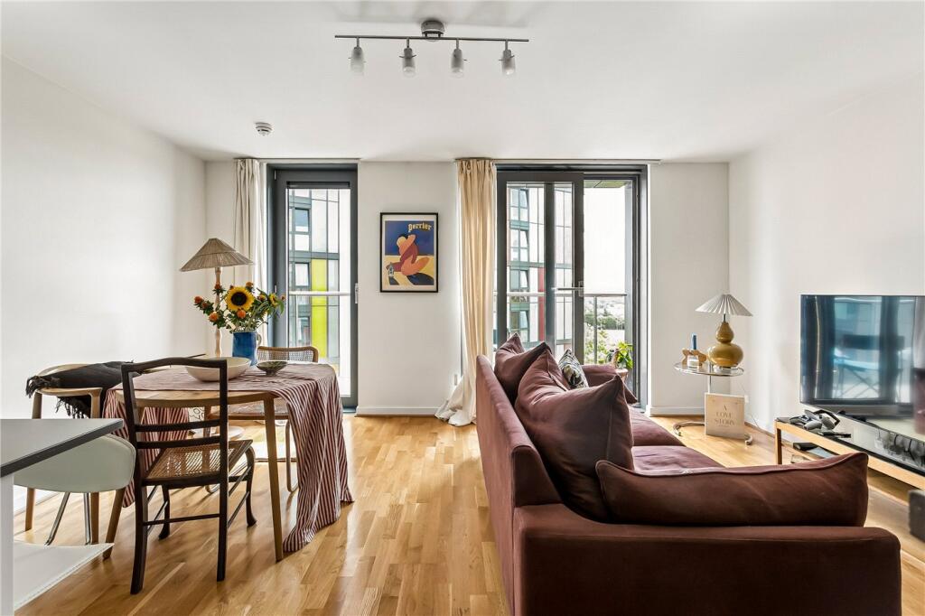 2 bed Apartment for rent in London. From Winkworth - Hackney