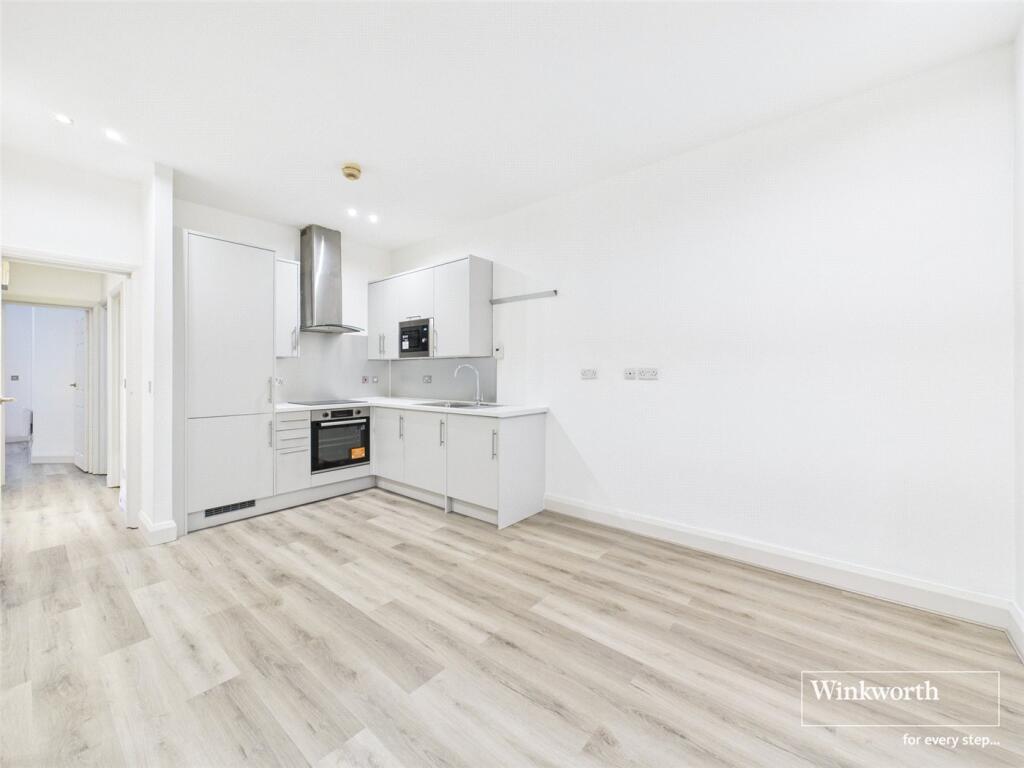 3 bed Apartment for rent in London. From Winkworth - Hendon