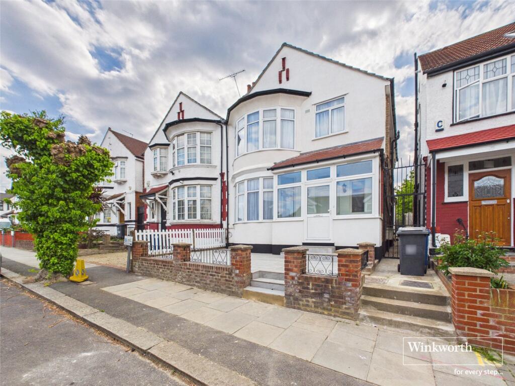 5 bed Semi Detached for rent in Hendon. From Winkworth - Hendon