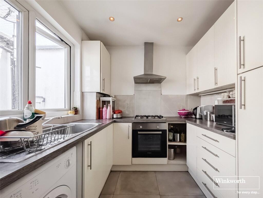 2 bed Apartment for rent in Finchley. From Winkworth - Hendon