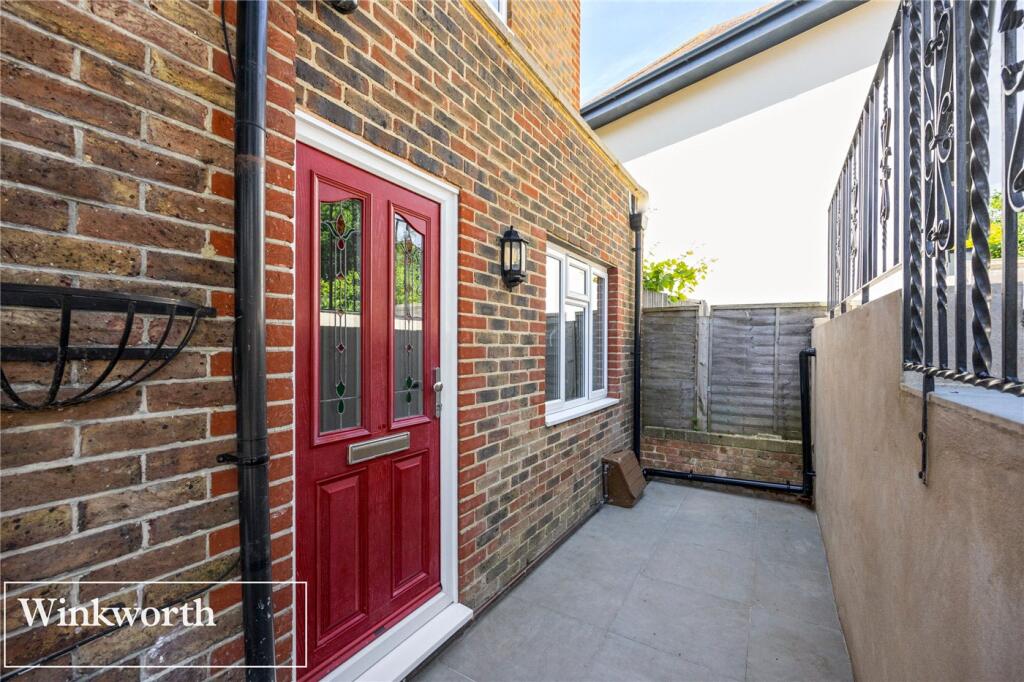 3 bed Semi Detached for rent in Brighton and Hove. From Winkworth - Hove
