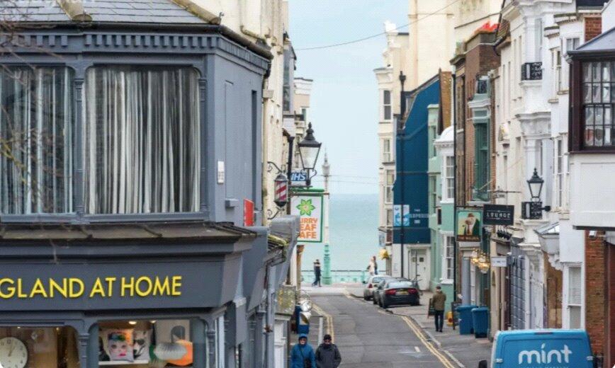 2 bed Apartment for rent in Brighton and Hove. From Winkworth - Hove 2 bed Apartment for rent in Brighton and Hove. From Winkworth - Hove