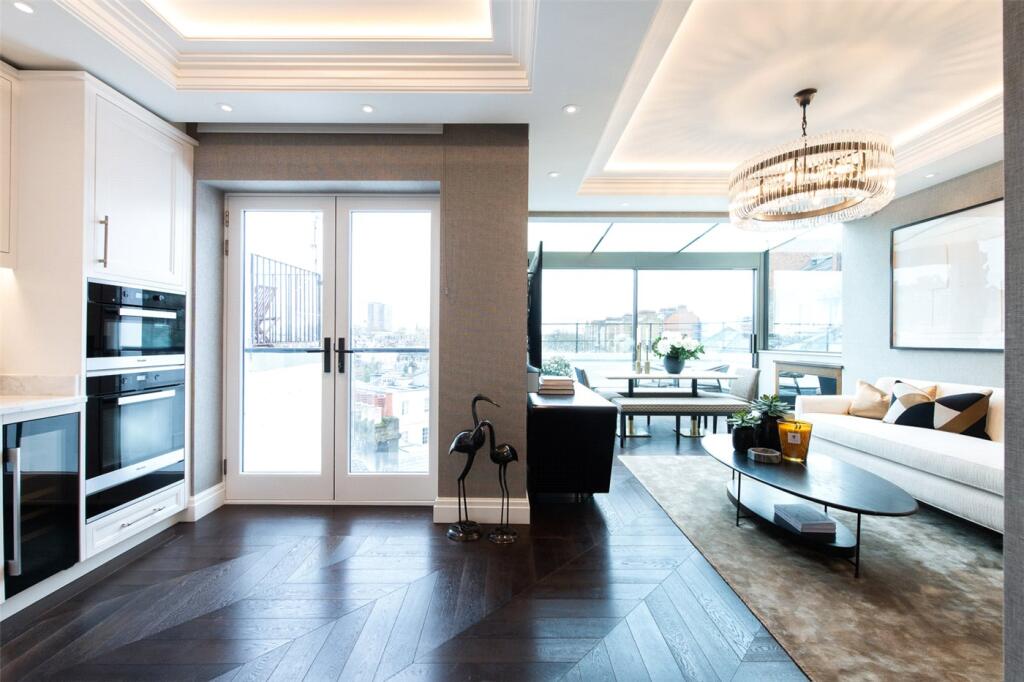 2 bed Apartment for rent in London. From Winkworth - Kensington