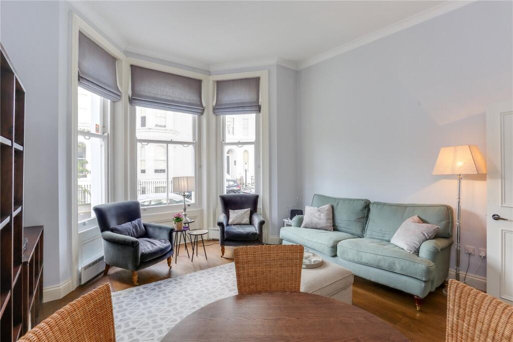 1 bed Apartment for rent in Kensington. From Winkworth - Kensington