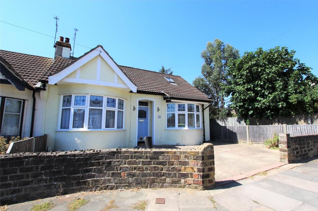 3 bed Bungalow for rent in Southend-on-Sea. From Winkworth - Leigh on Sea 3 bed Bungalow for rent in Southend-on-Sea. From Winkworth - Leigh on Sea