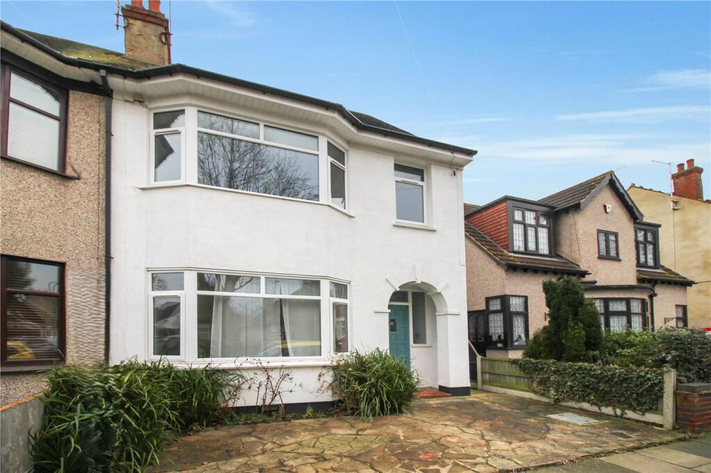 3 bed Semi Detached for rent in Southend-on-Sea. From Winkworth - Leigh on Sea