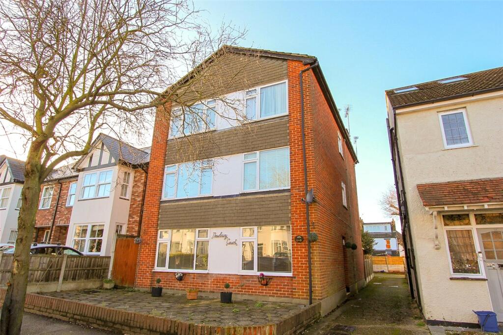 2 bed Apartment for rent in Southend-on-Sea. From Winkworth - Leigh on Sea 2 bed Apartment for rent in Southend-on-Sea. From Winkworth - Leigh on Sea