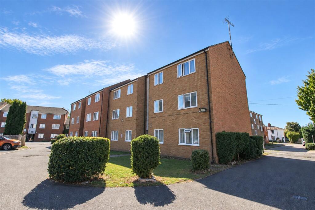 2 bed Apartment for rent in Aveley. From Winkworth - Leigh on Sea 2 bed Apartment for rent in Aveley. From Winkworth - Leigh on Sea