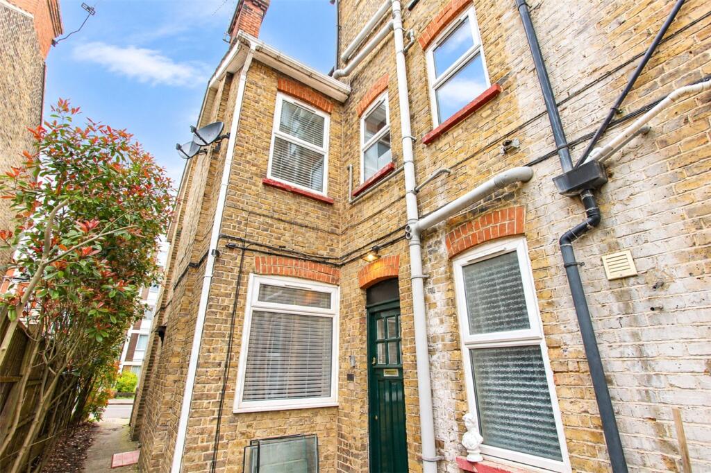 2 bed Apartment for rent in Hadleigh. From Winkworth - Leigh on Sea 2 bed Apartment for rent in Hadleigh. From Winkworth - Leigh on Sea