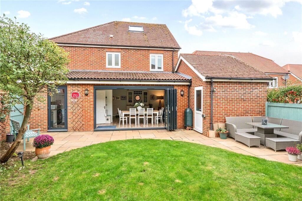 5 bed Detached for rent in Kintbury. From Winkworth - Newbury 5 bed Detached for rent in Kintbury. From Winkworth - Newbury