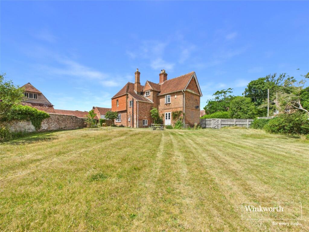 4 bed Detached for rent in Longlane. From Winkworth - Newbury