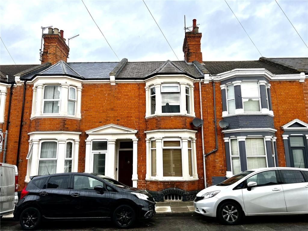 3 bed Mid Terraced House for rent in Northampton. From Winkworth - Northampton