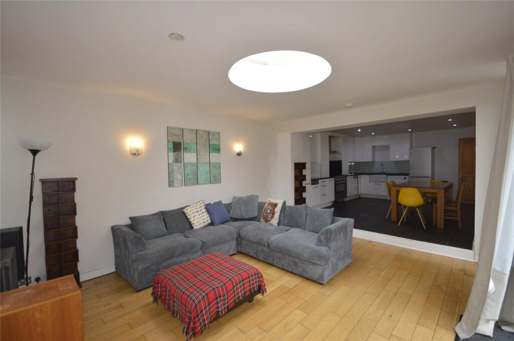 3 bed Apartment for rent in Streatham. From Andrews Letting and Management - Balham 3 bed Apartment for rent in Streatham. From Andrews Letting and Management - Balham