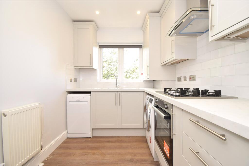 2 bed Apartment for rent in Barnet. From Andrews Letting and Management - Barnet