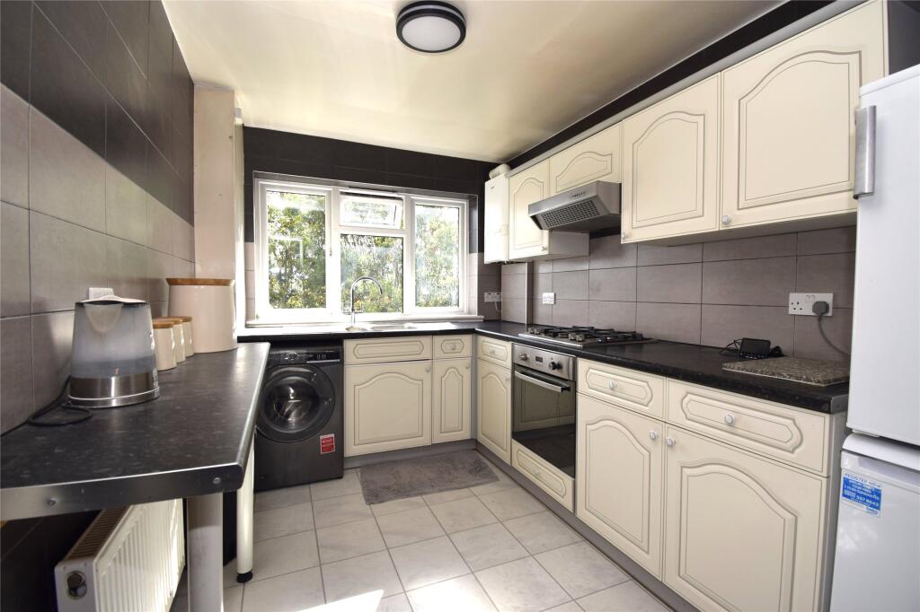 2 bed Apartment for rent in London. From Andrews Letting and Management - Barnet
