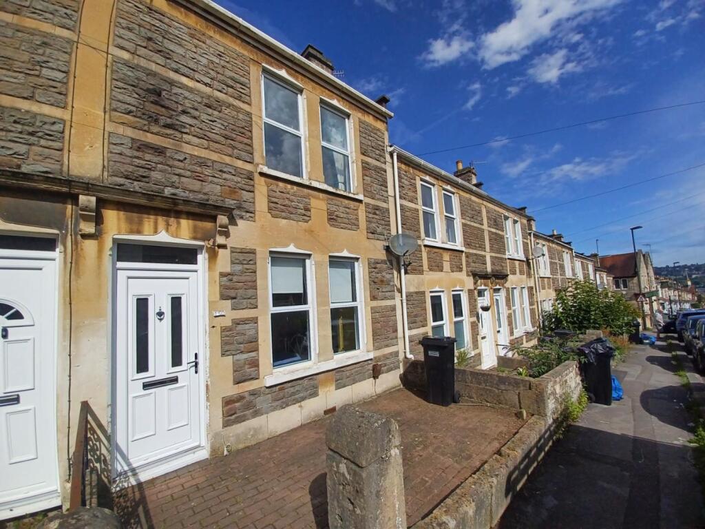4 bed Detached for rent in Bath. From Andrews Letting and Management - Bath Central