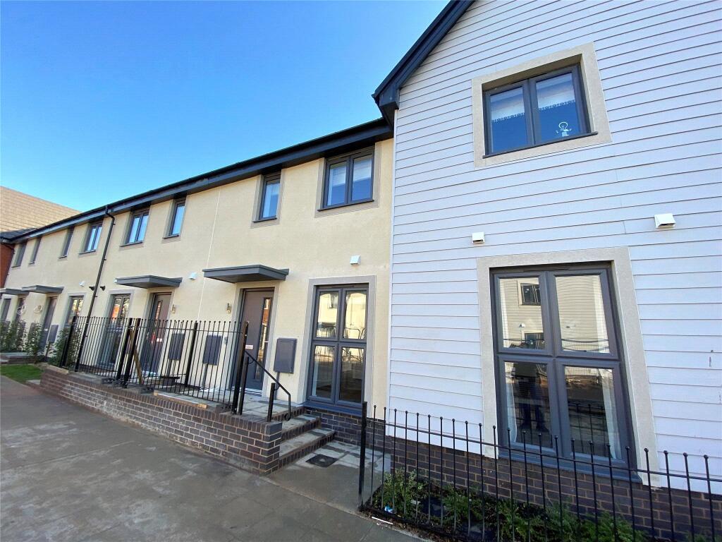 3 bed Mid Terraced House for rent in . From Andrews Letting and Management - Brockworth