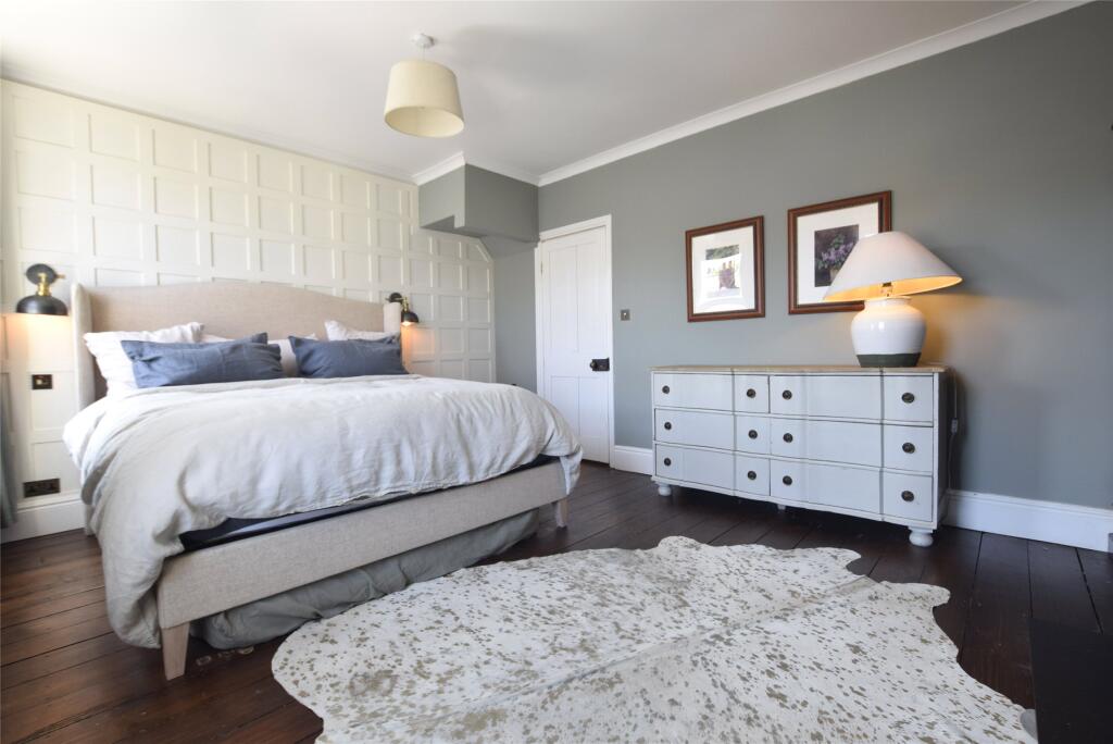 4 bed Semi Detached for rent in Cheltenham. From Andrews Letting and Management - Cheltenham