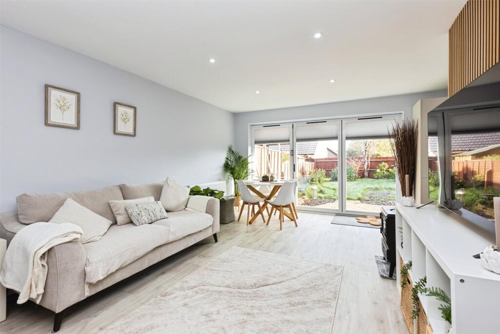 2 bed Bungalow for rent in Leckhampton Hill. From Andrews Letting and Management - Cheltenham 2 bed Bungalow for rent in Leckhampton Hill. From Andrews Letting and Management - Cheltenham