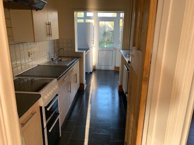4 bed Mid Terraced House for rent in Bristol. From Andrews Letting and Management - Clifton