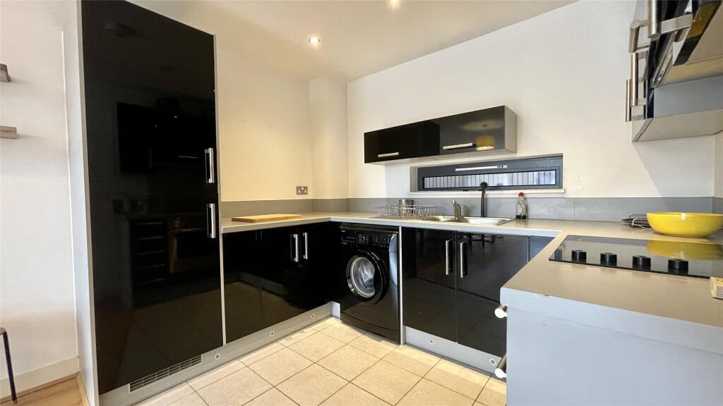 1 bed Apartment for rent in Bristol. From Andrews Letting and Management - Clifton 1 bed Apartment for rent in Bristol. From Andrews Letting and Management - Clifton