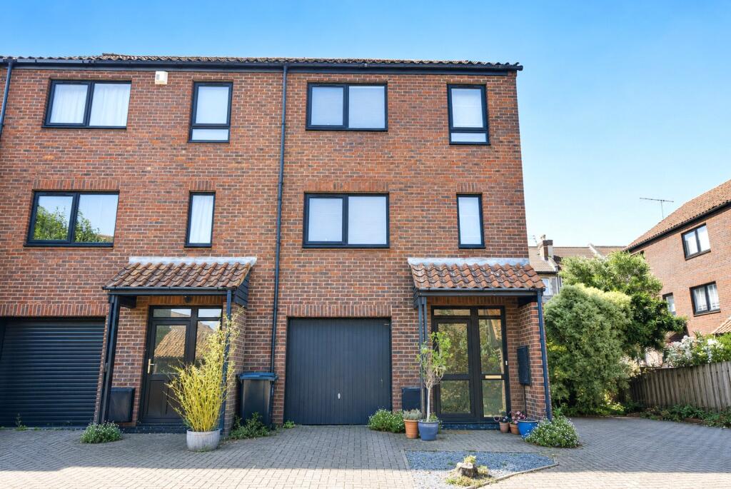 4 bed End of Terrace for rent in Leigh Woods. From Andrews Letting and Management - Clifton 4 bed End of Terrace for rent in Leigh Woods. From Andrews Letting and Management - Clifton