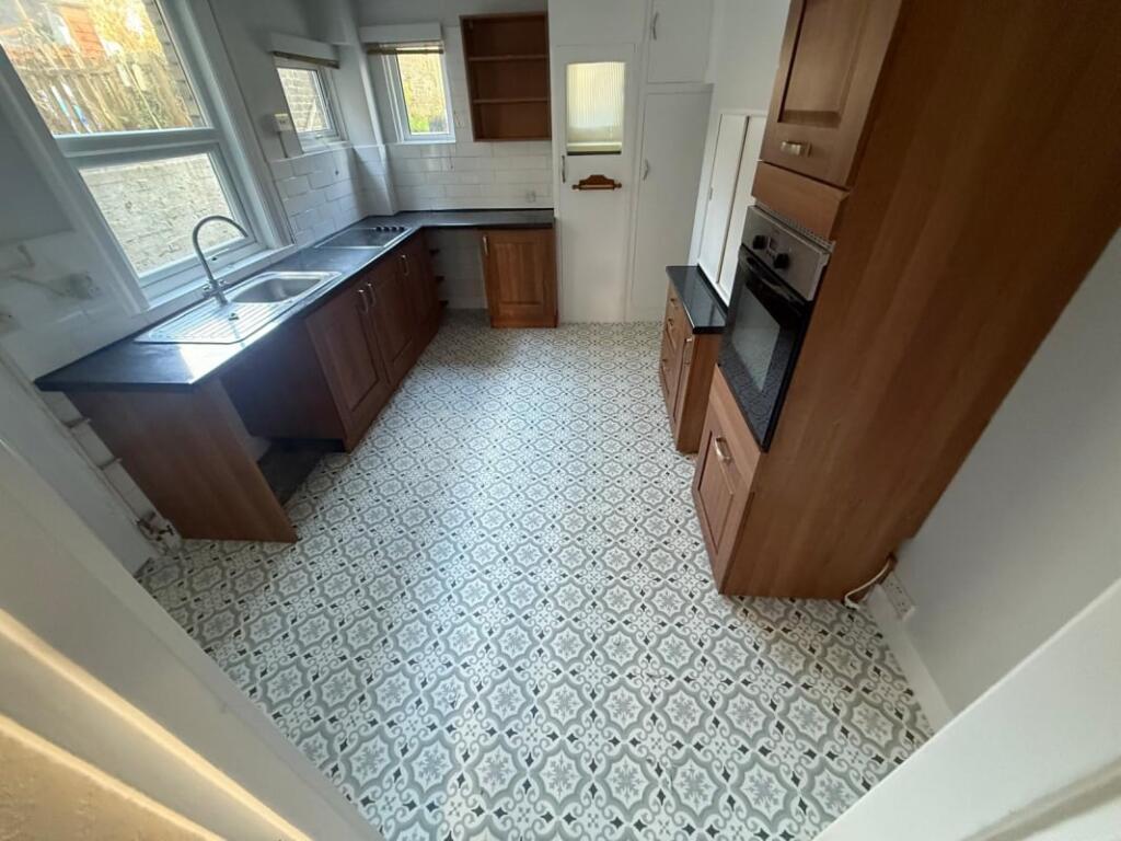 2 bed Mid Terraced House for rent in Margate. From Emoov - Chelmsford