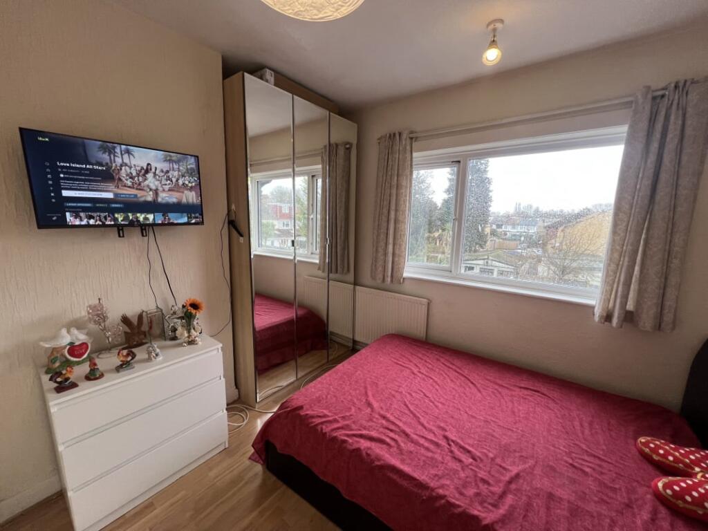1 bed House Share for rent in Mitcham. From Emoov - Chelmsford