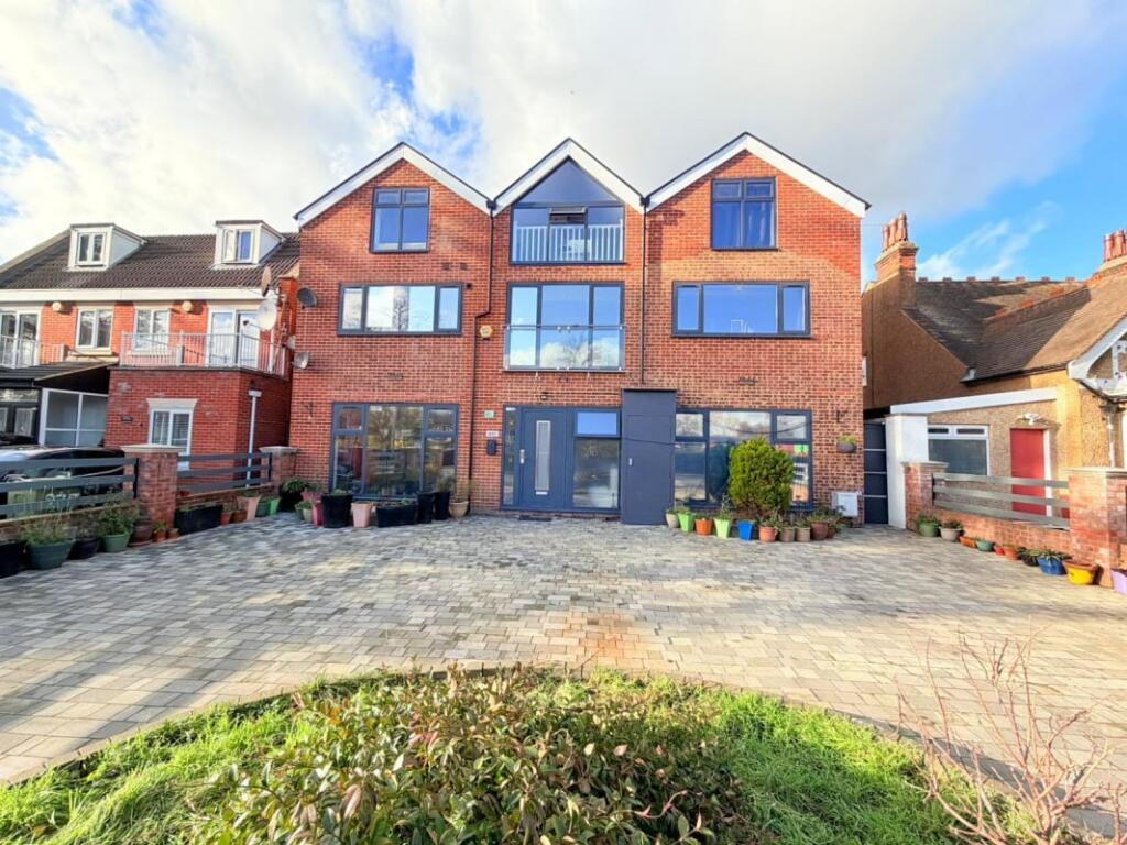 0 bed Studio for rent in Ilford. From Emoov - Chelmsford 0 bed Studio for rent in Ilford. From Emoov - Chelmsford