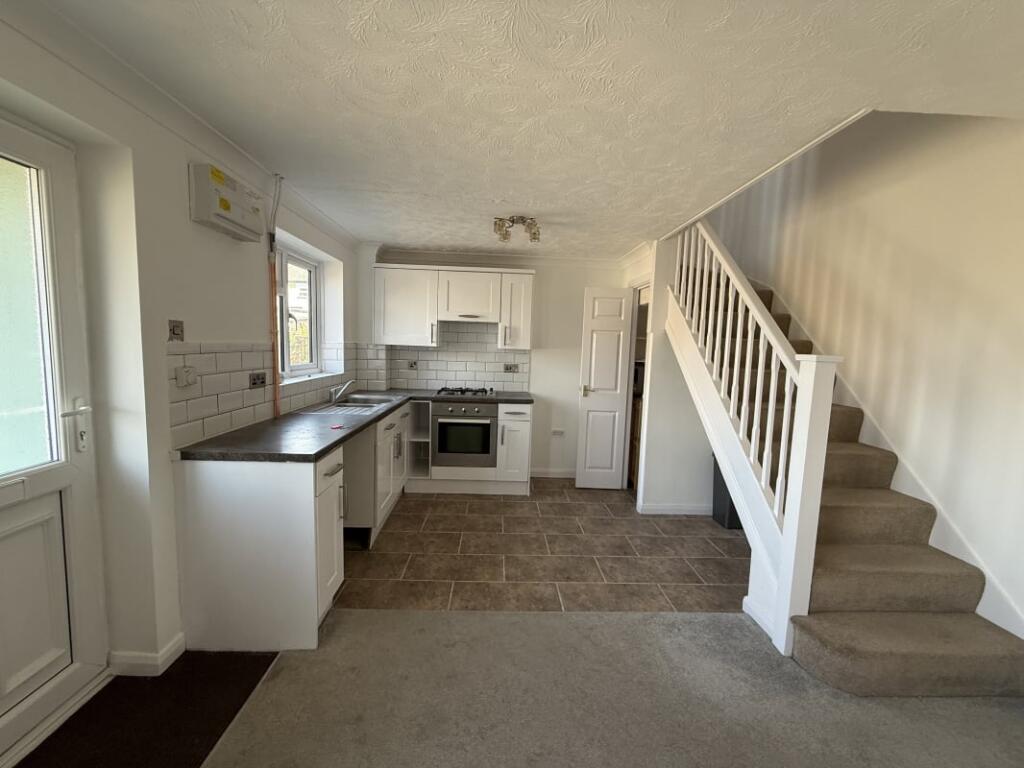 1 bed Semi Detached for rent in Folkestone. From Emoov - Chelmsford 1 bed Semi Detached for rent in Folkestone. From Emoov - Chelmsford