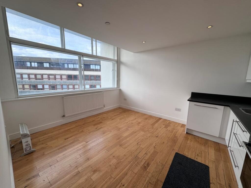 2 bed 1st Floor Flat for rent in Leicester. From Emoov - Chelmsford