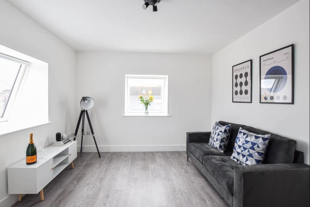 1 bed 1st Floor Flat for rent in . From Emoov - Chelmsford