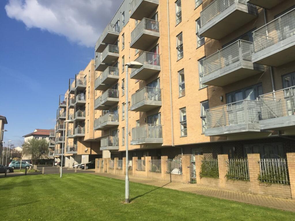 1 bed 1st Floor Flat for rent in West Ham. From Emoov - Chelmsford