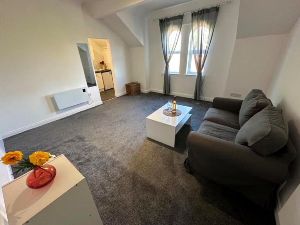 1 bed 1st Floor Flat for rent in Stretford. From Emoov - Chelmsford