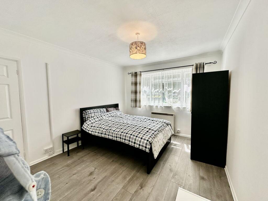 1 bed 1st Floor Flat for rent in Carshalton. From Emoov - Chelmsford