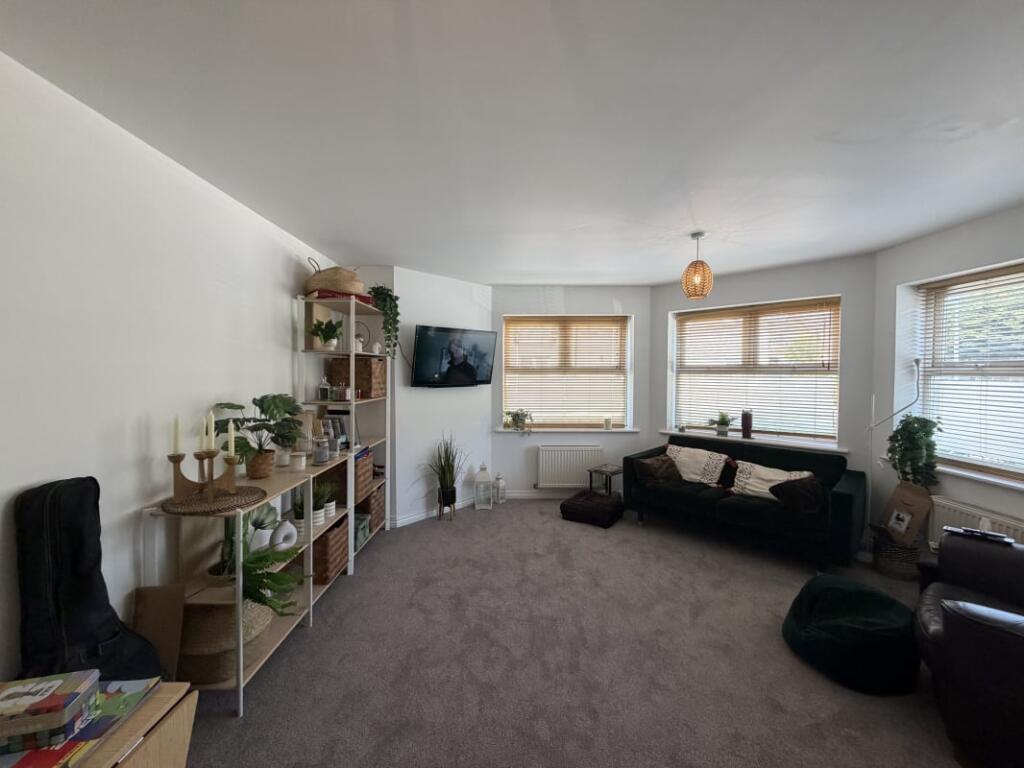 2 bed House (unspecified) for rent in Leighton Buzzard. From Emoov - Chelmsford