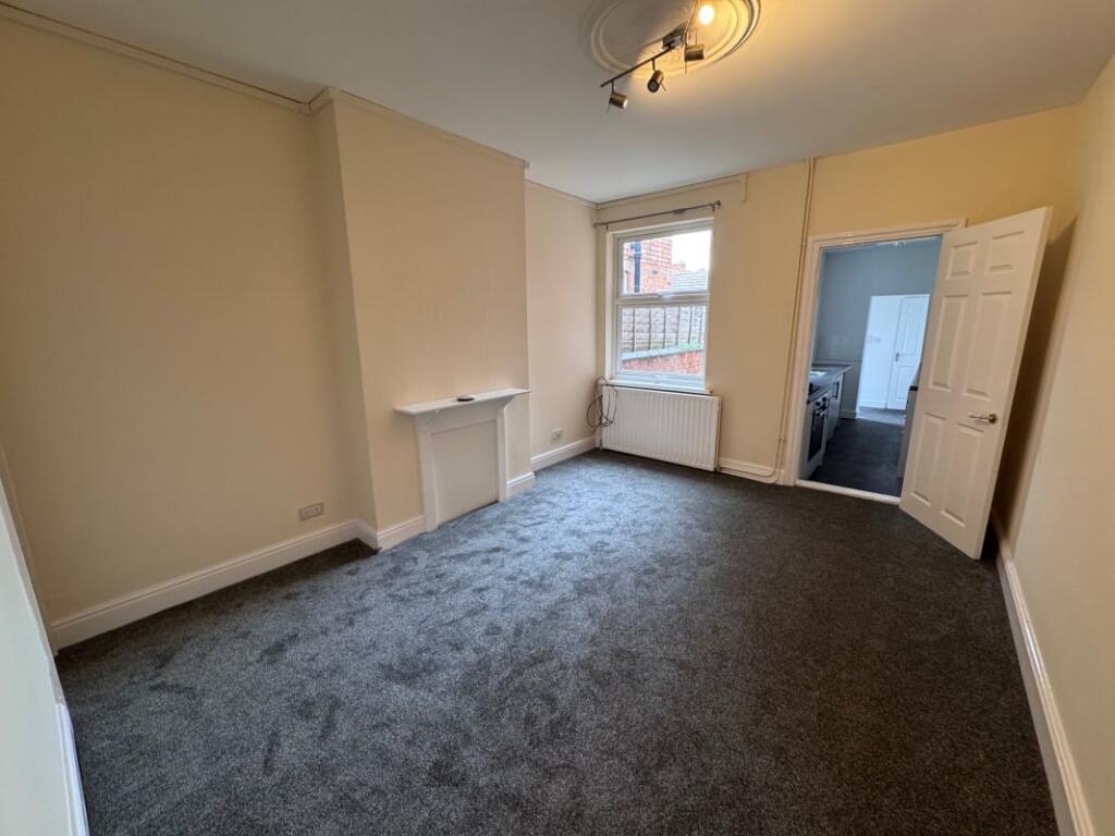 3 bed Mid Terraced House for rent in Stoughton. From Emoov - Chelmsford