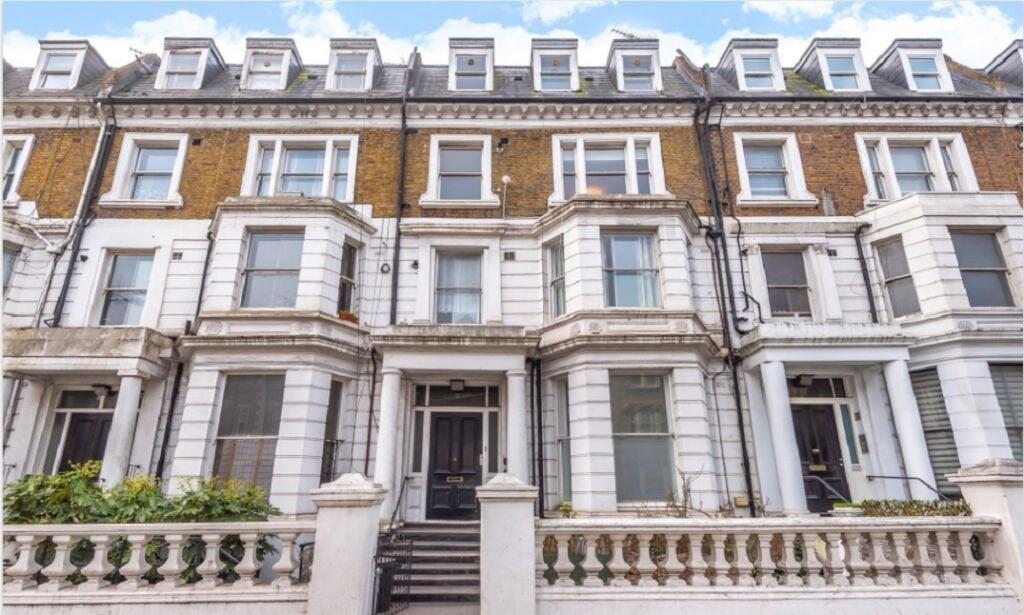 2 bed 1st Floor Flat for rent in Kensington. From Emoov - Chelmsford