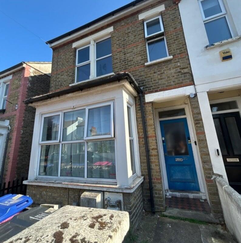 2 bed 1st Floor Flat for rent in Southend-on-Sea. From Emoov - Chelmsford 2 bed 1st Floor Flat for rent in Southend-on-Sea. From Emoov - Chelmsford