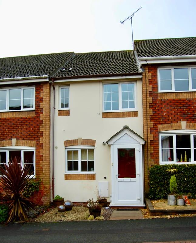 2 bed Mid Terraced House for rent in Redditch. From Emoov - Chelmsford