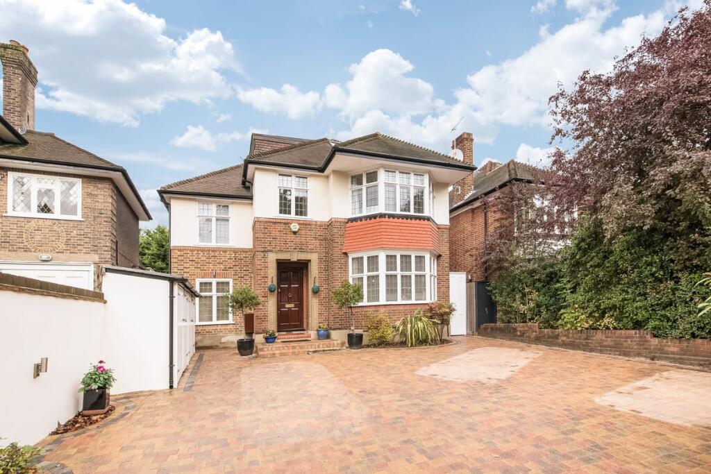 6 bed Detached for rent in Richmond. From Emoov - Chelmsford 6 bed Detached for rent in Richmond. From Emoov - Chelmsford