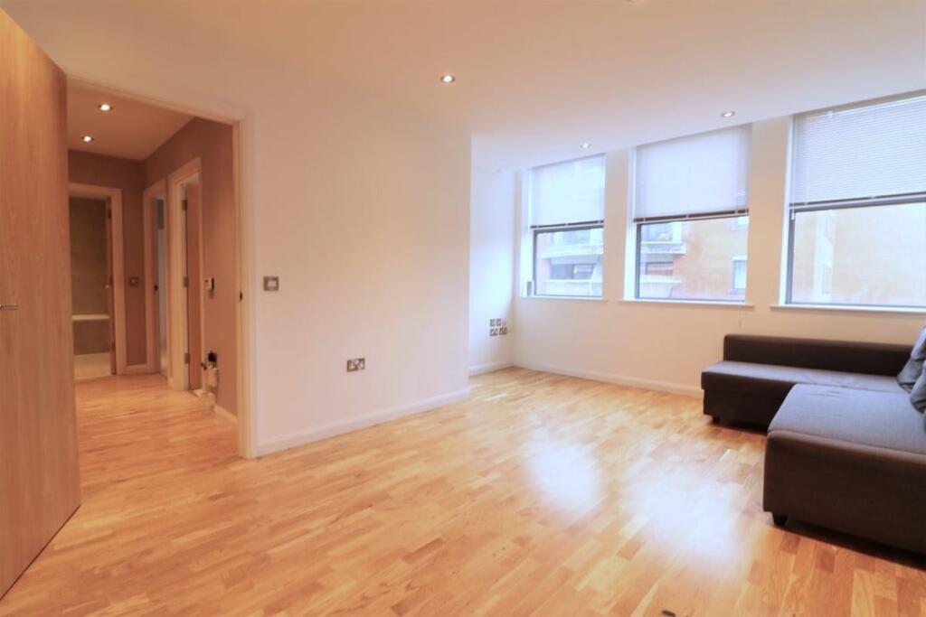 2 bed 1st Floor Flat for rent in Streatham. From Emoov - Chelmsford