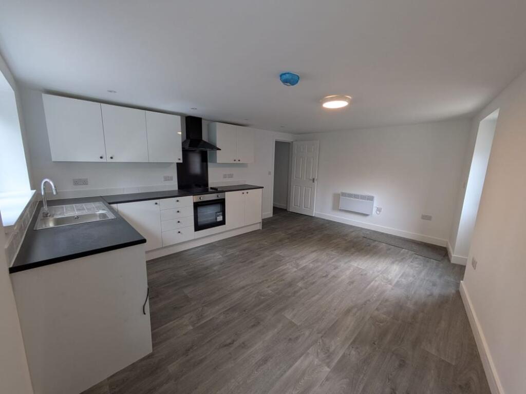 2 bed 1st Floor Flat for rent in Newark-on-Trent. From Emoov - Chelmsford