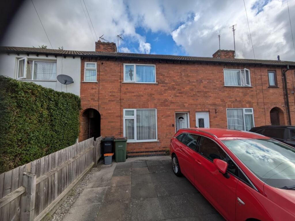 2 bed Mid Terraced House for rent in Kilby. From Emoov - Chelmsford