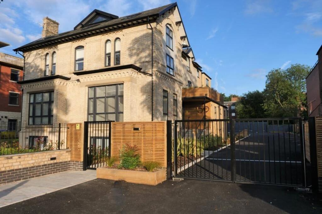 2 bed 1st Floor Flat for rent in Manchester. From Emoov - Chelmsford 2 bed 1st Floor Flat for rent in Manchester. From Emoov - Chelmsford