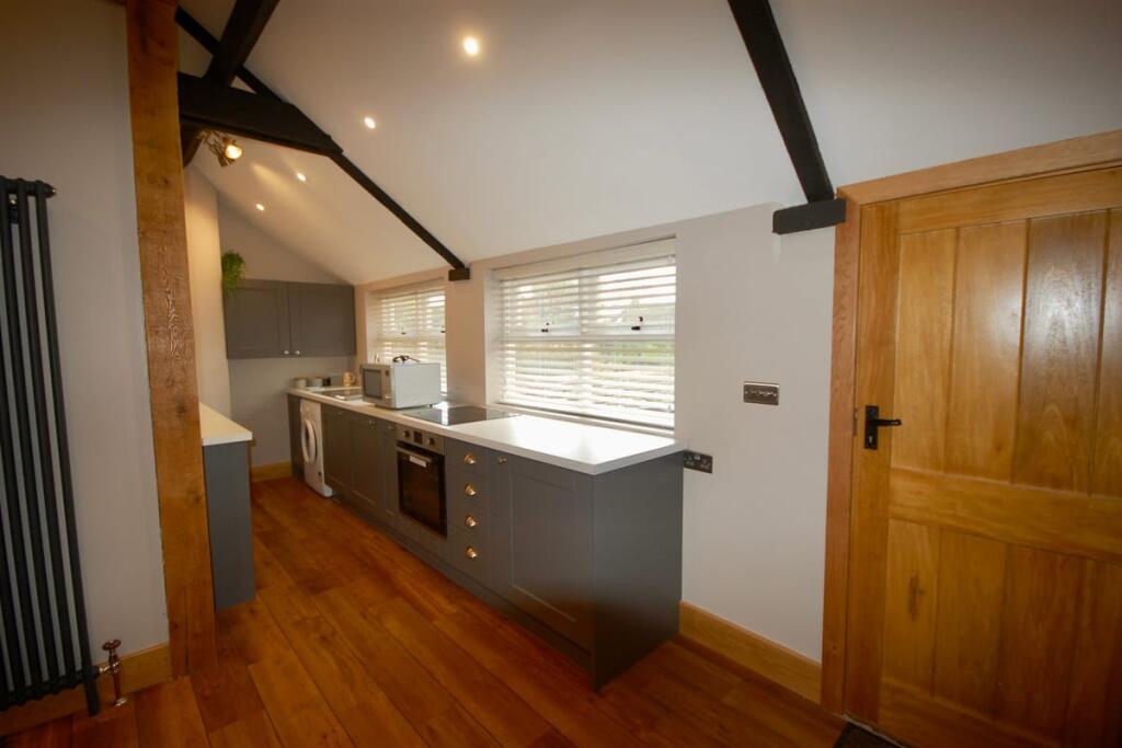 1 bed 1st Floor Flat for rent in Chaddesley Corbett. From Emoov - Chelmsford