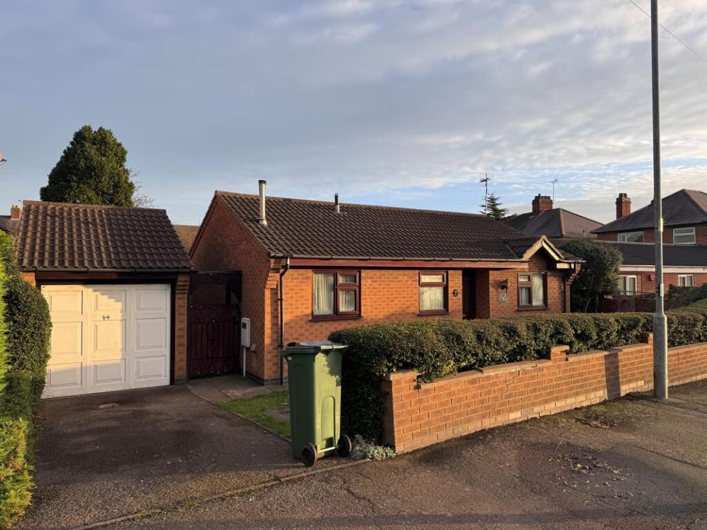 2 bed Detached bungalow for rent in Leicester Forest East. From Emoov - Chelmsford