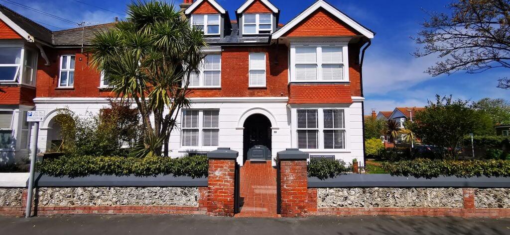 1 bed 1st Floor Flat for rent in Worthing. From Emoov - Chelmsford
